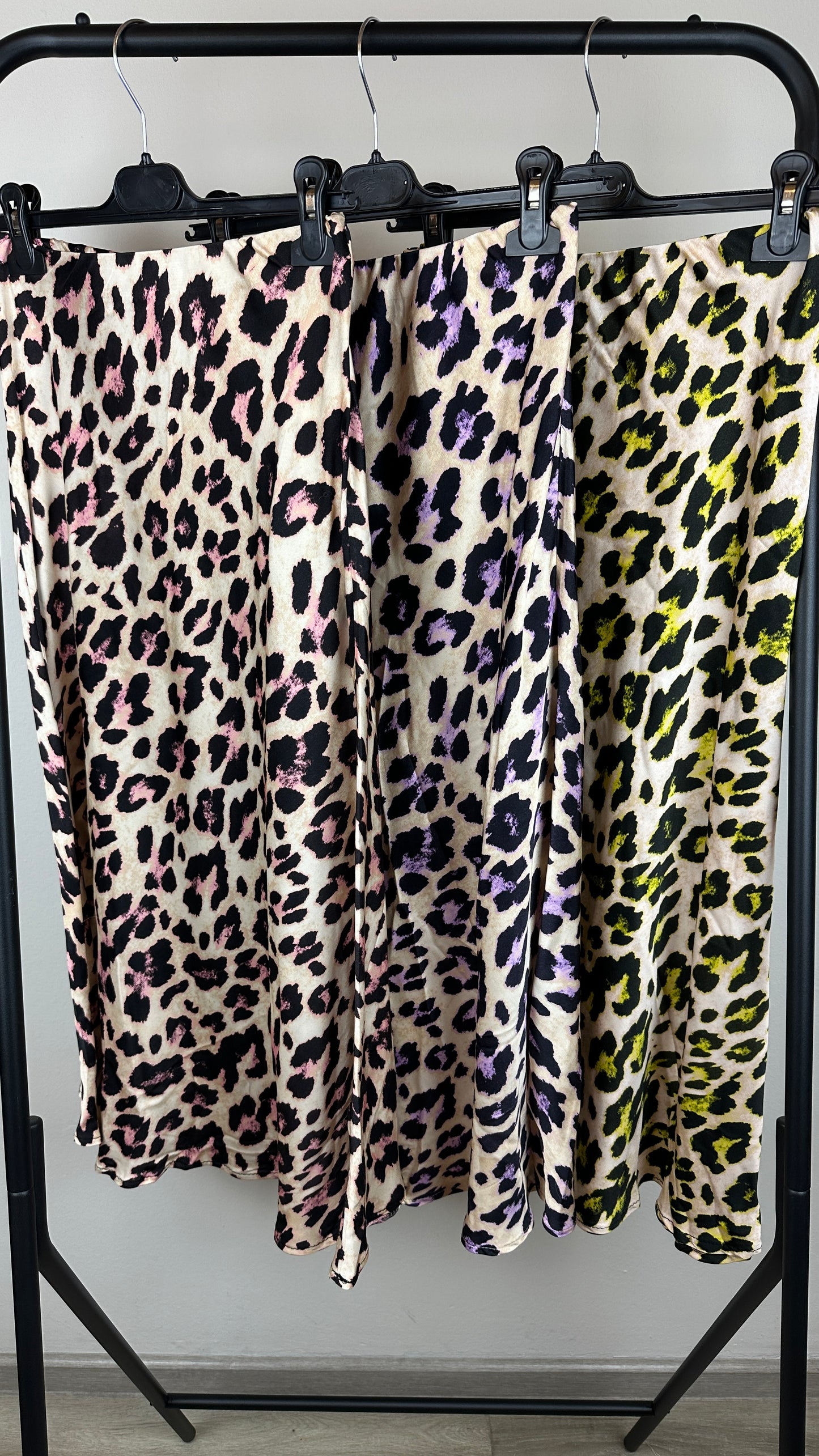 Satinrock Leo Colour