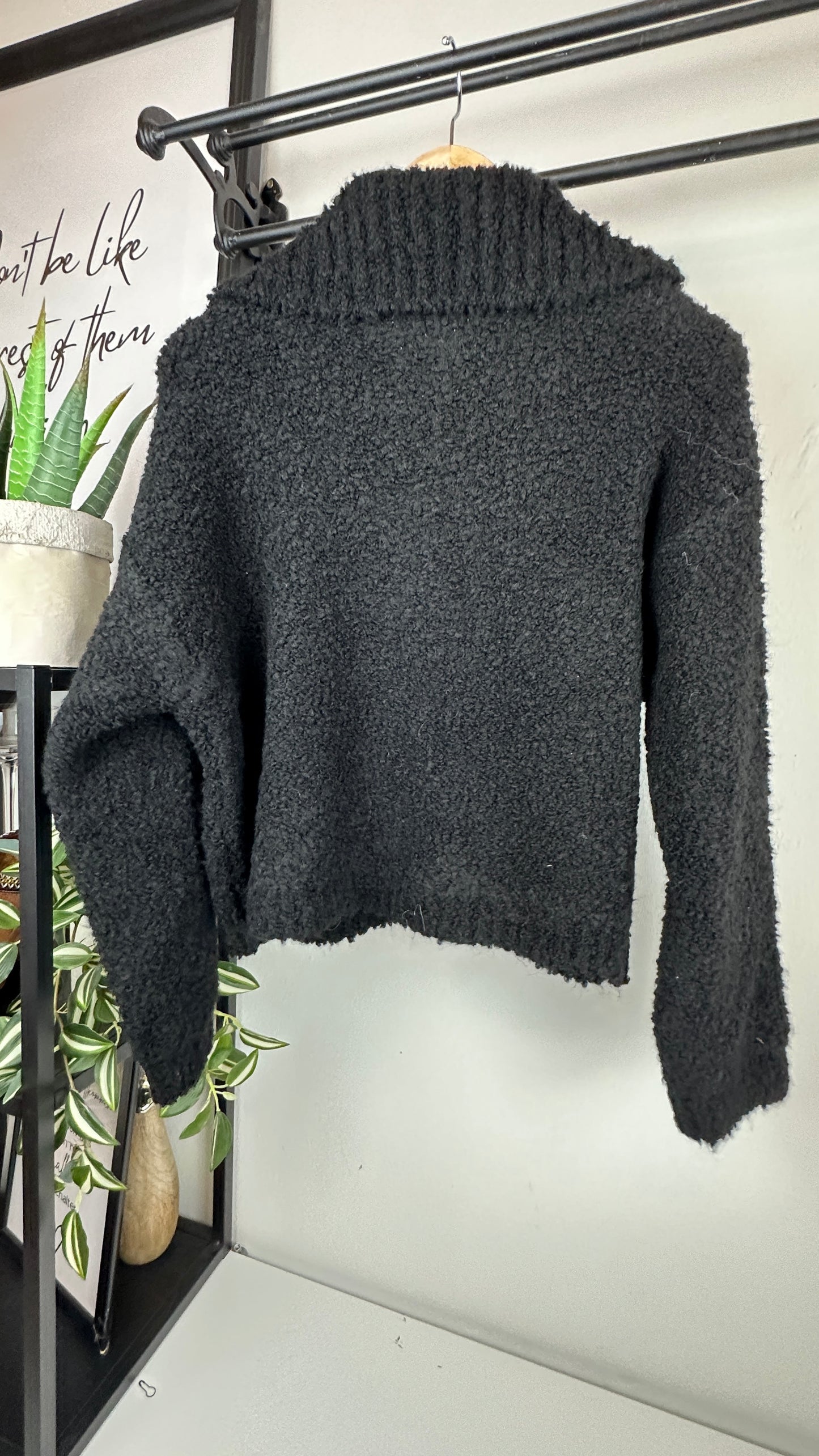 Bouclè Strickjacke mit Kragen