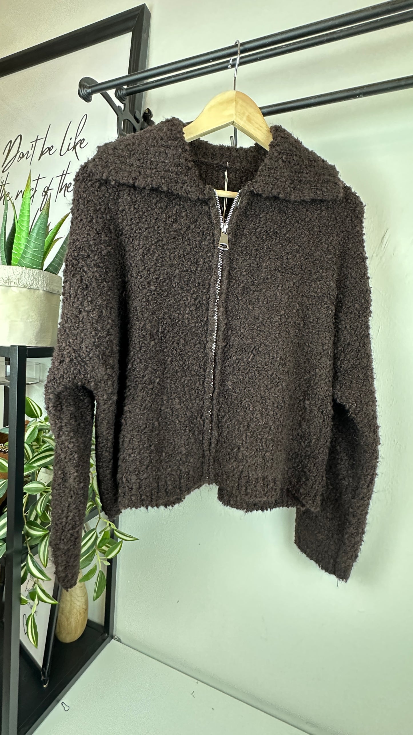Bouclè Strickjacke mit Kragen