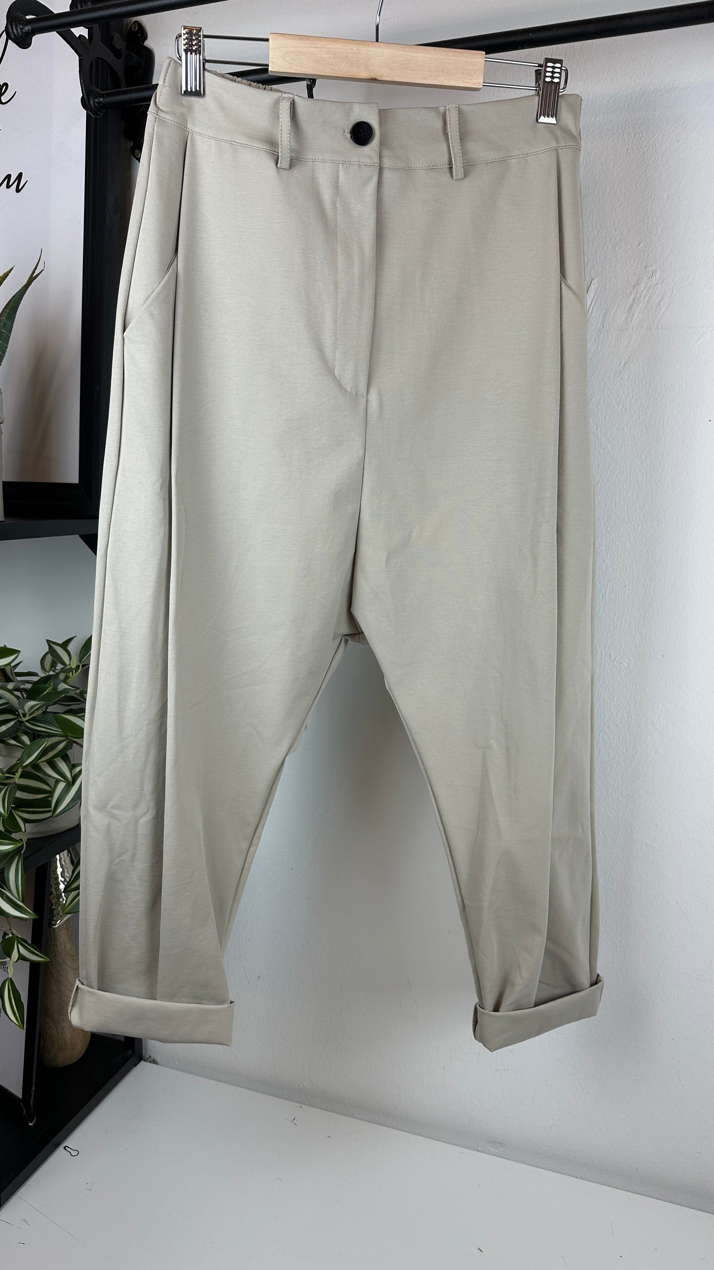 Baggy mit Bundfalten