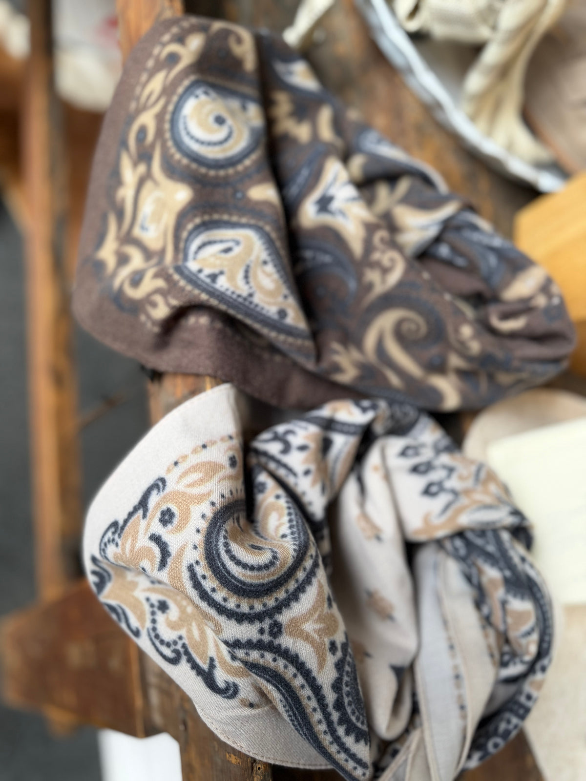 Paisley Tuch