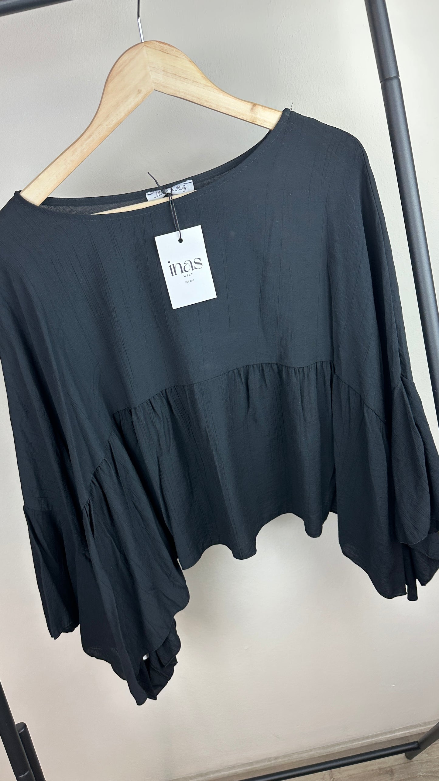 Kurze Volantbluse Sandy