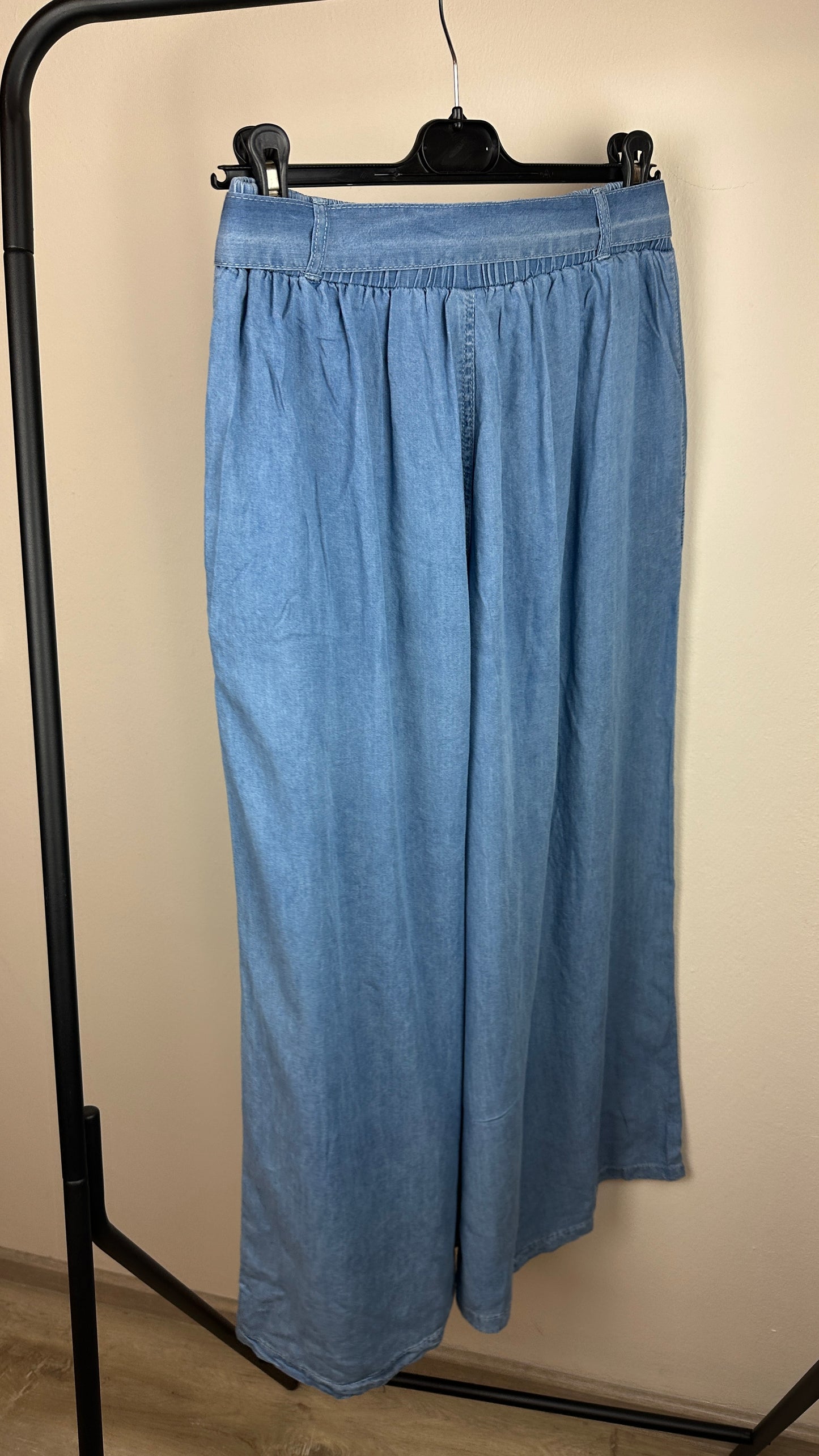 Sommerjeans mit Schleife