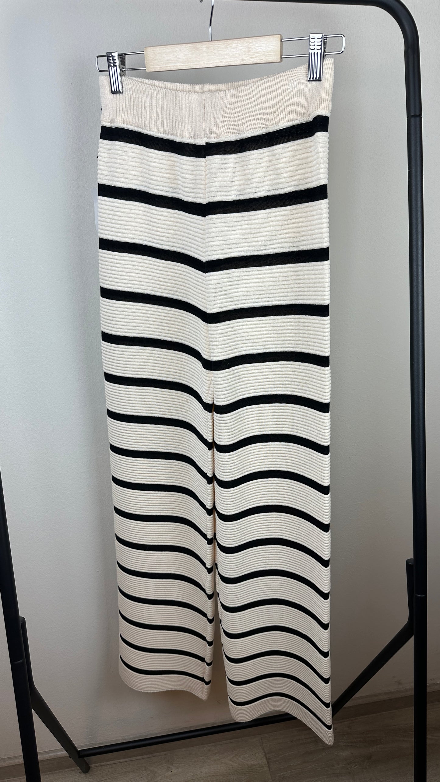 Strickhose gerippt