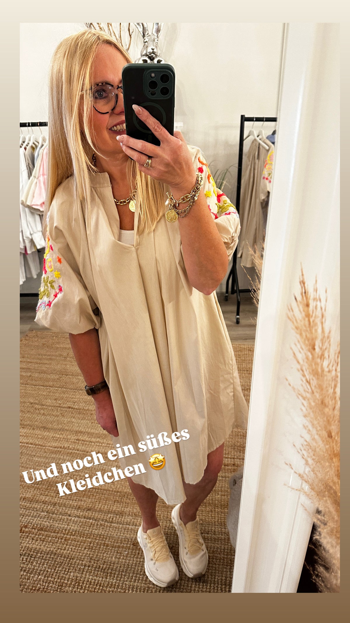 Kleid Jani mit Stickerei uni