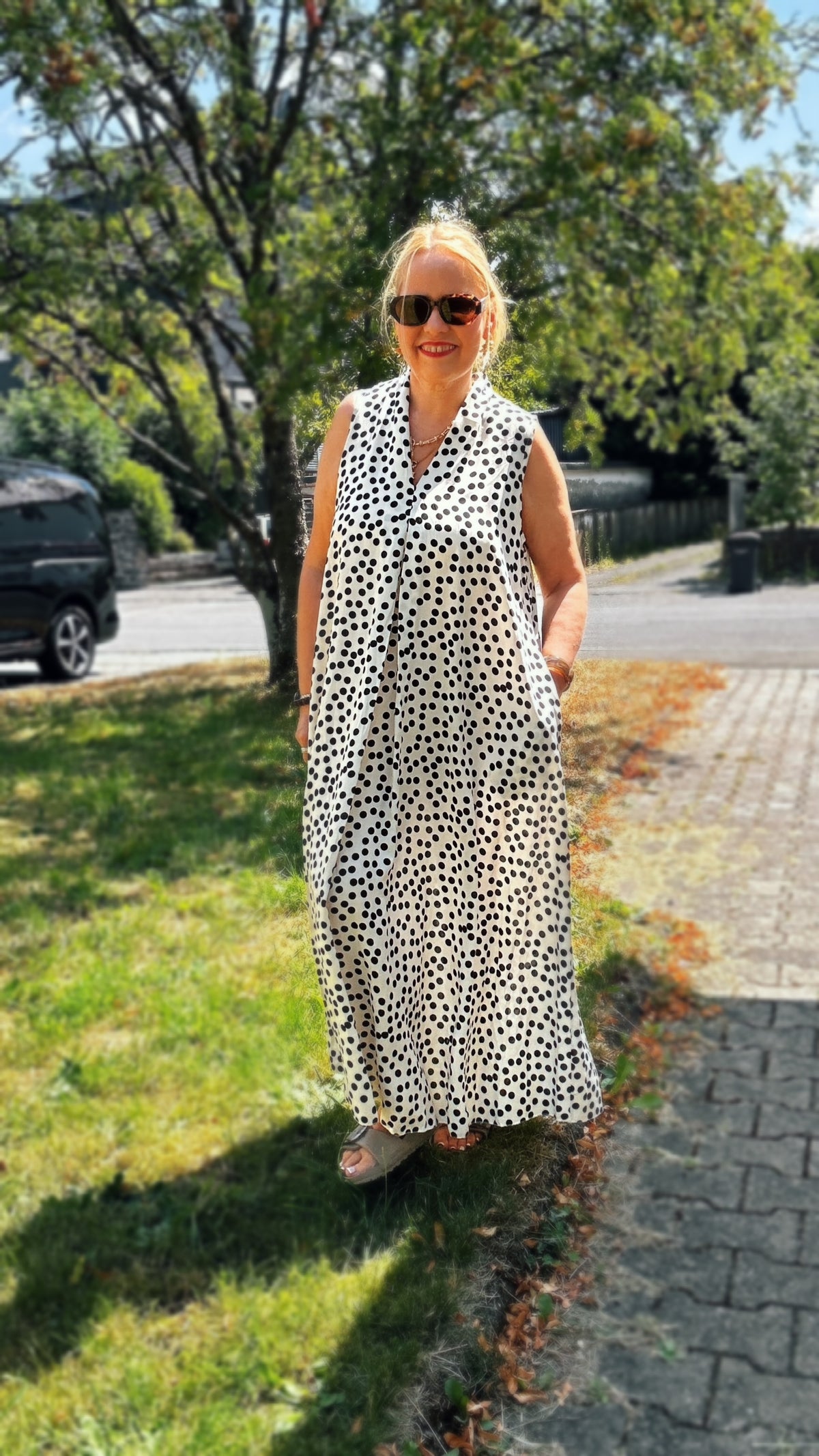 Sommerkleid mit Pünktchen