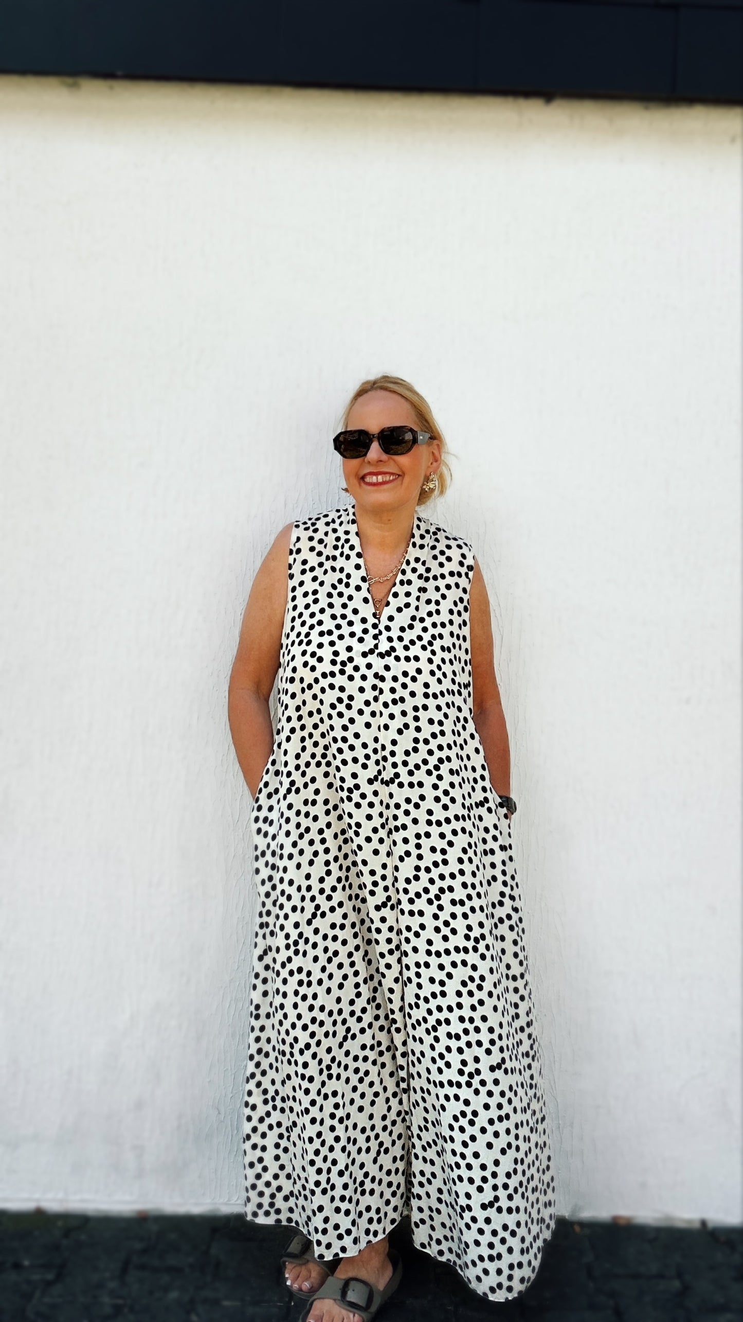 Sommerkleid mit Pünktchen