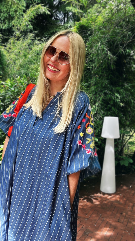 Jeanskleid Pinstripes & Flowers