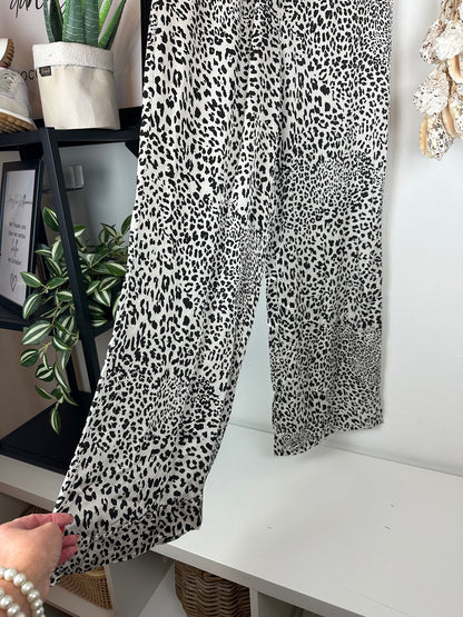 Satinhose JOAN Leo