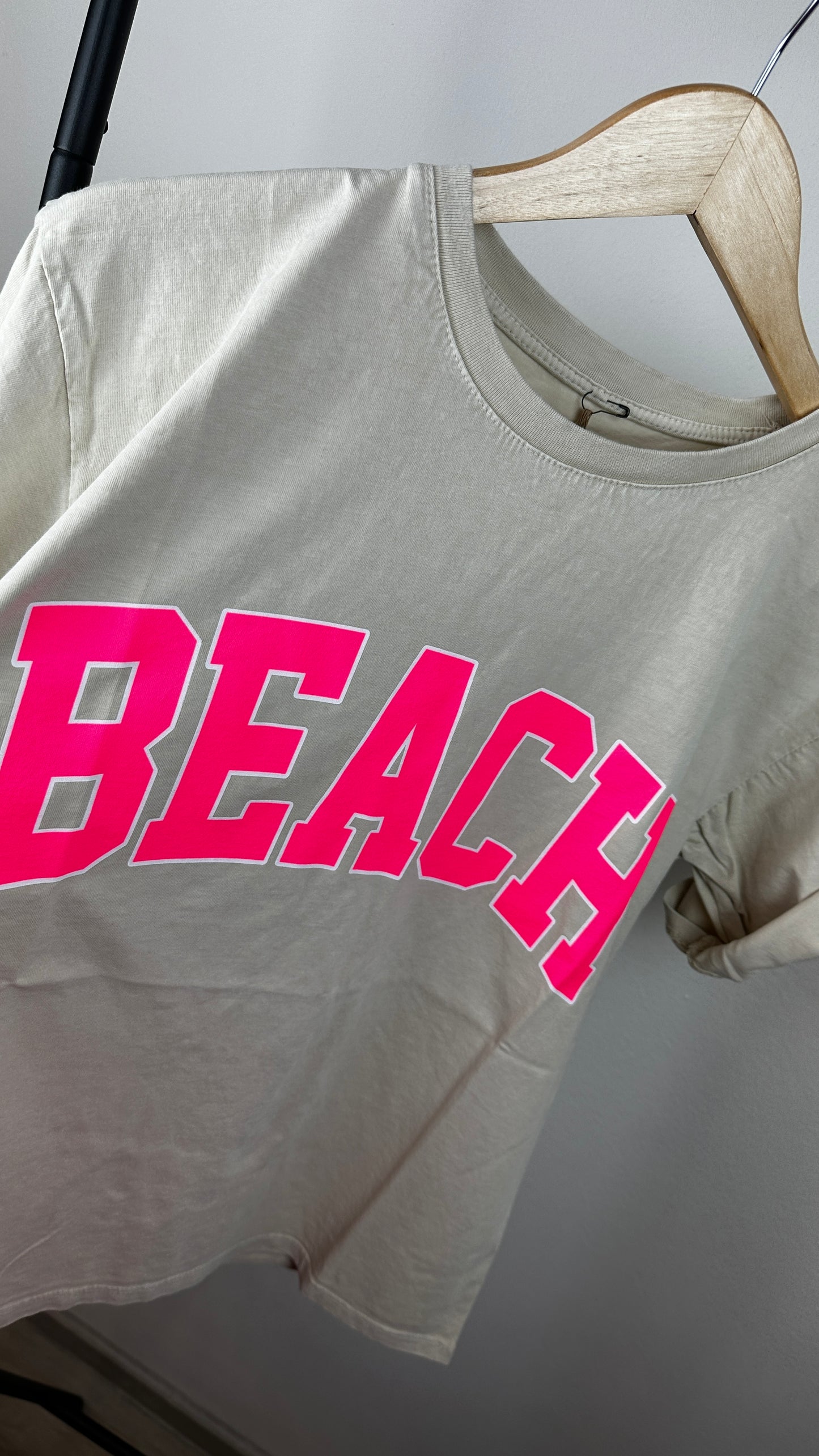 BEACH T-Shirt