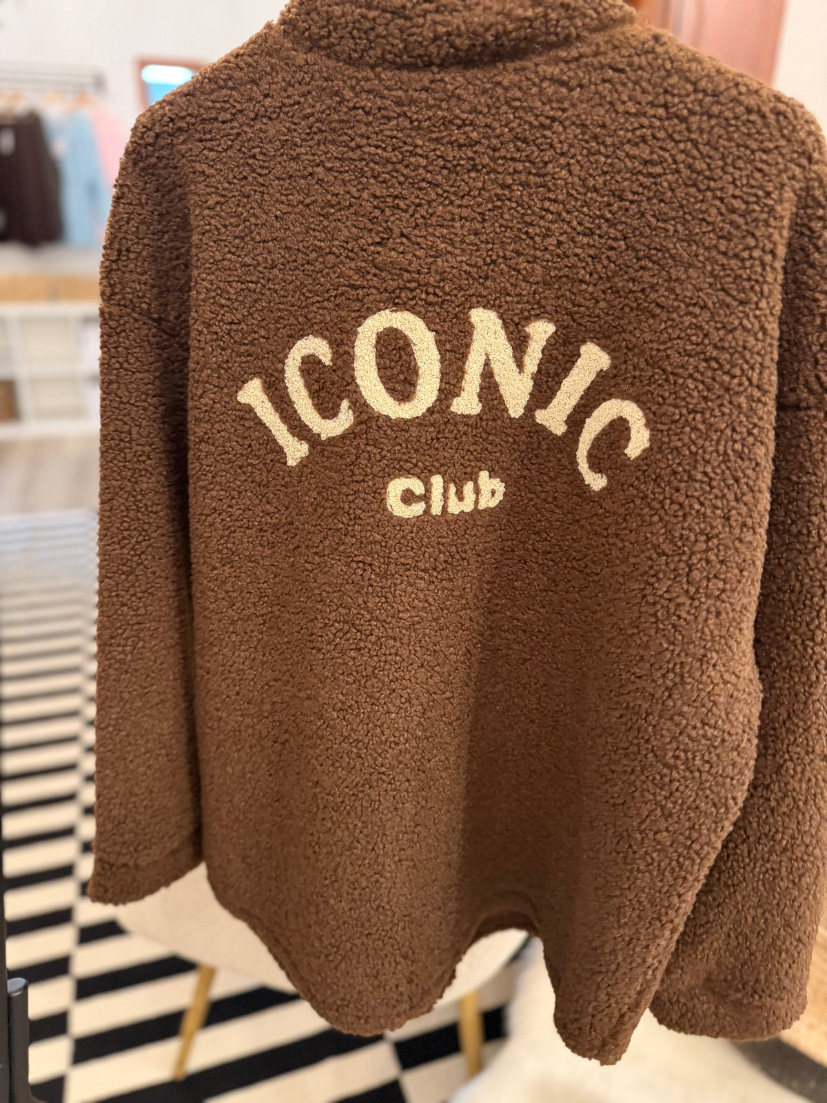 Teddy Hemdjacke ICONIC Club