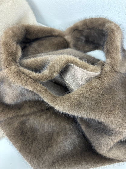 Fakefur Felltasche