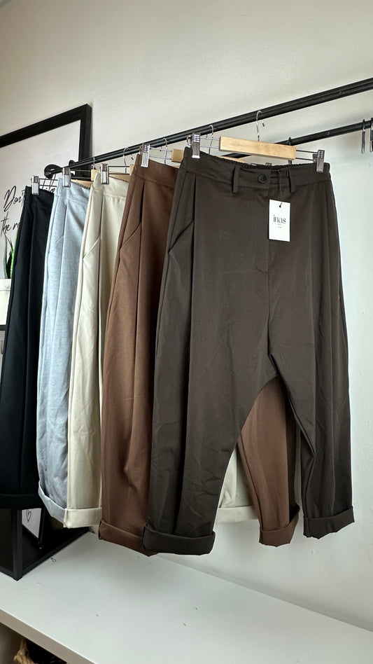 Baggy mit Bundfalten