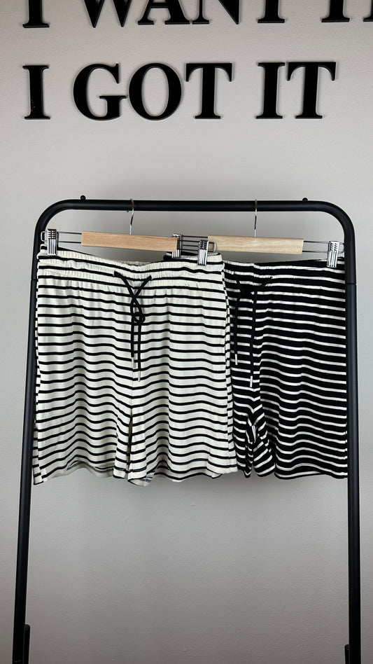 Rippshorts  gestreift