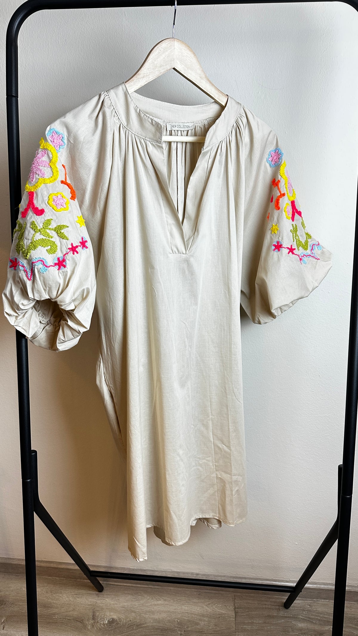Kleid Jani mit Stickerei uni