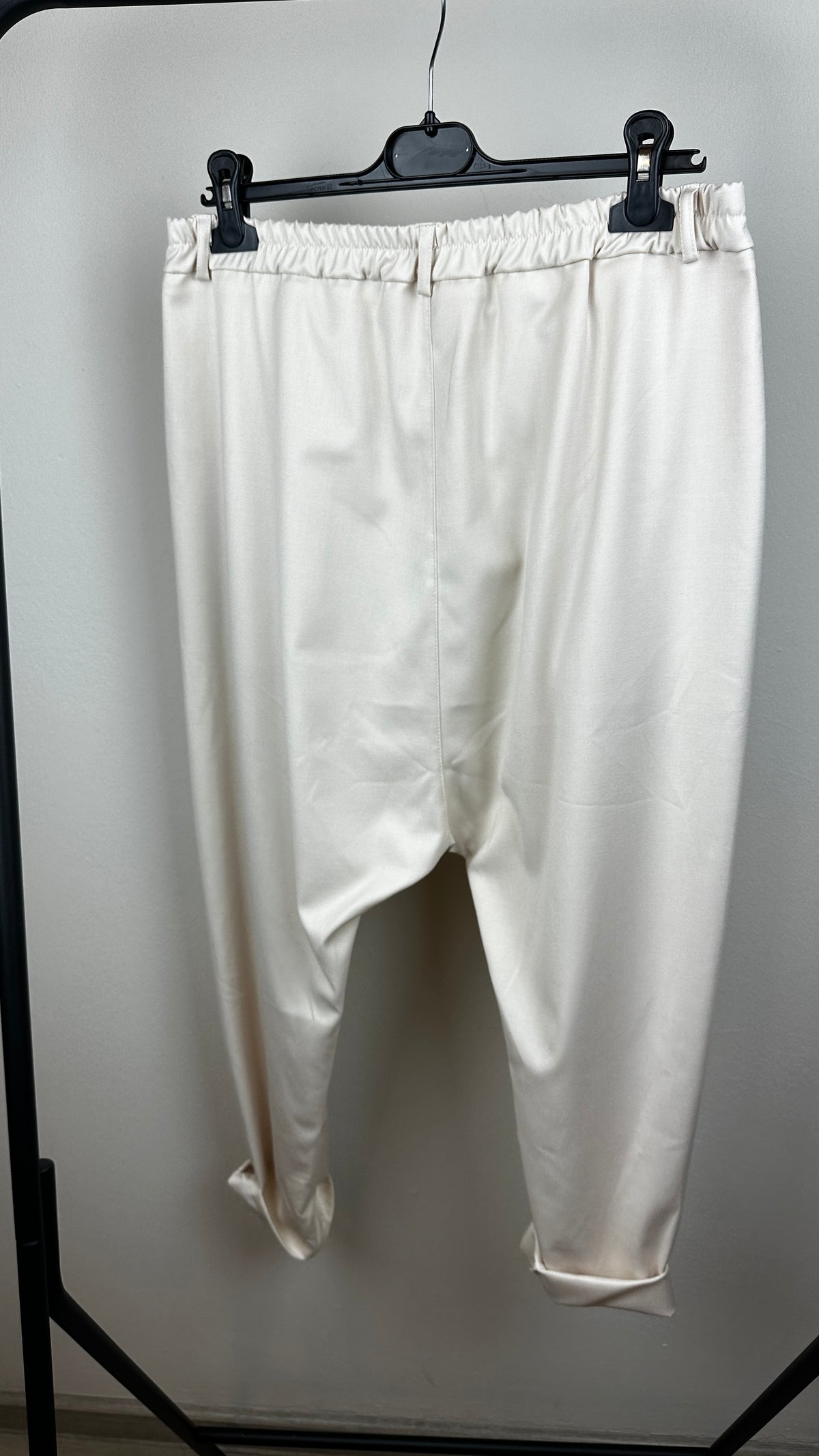 Bundfalten Baggy Creme