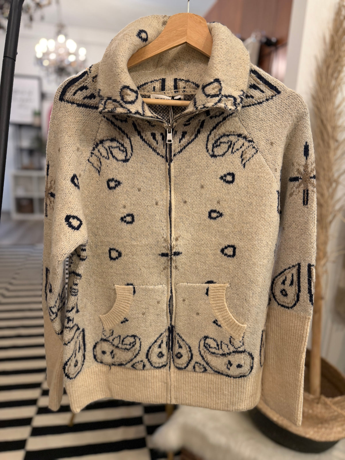 Cardigan Bandana