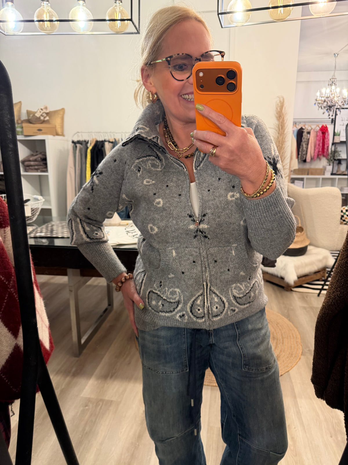 Cardigan Bandana
