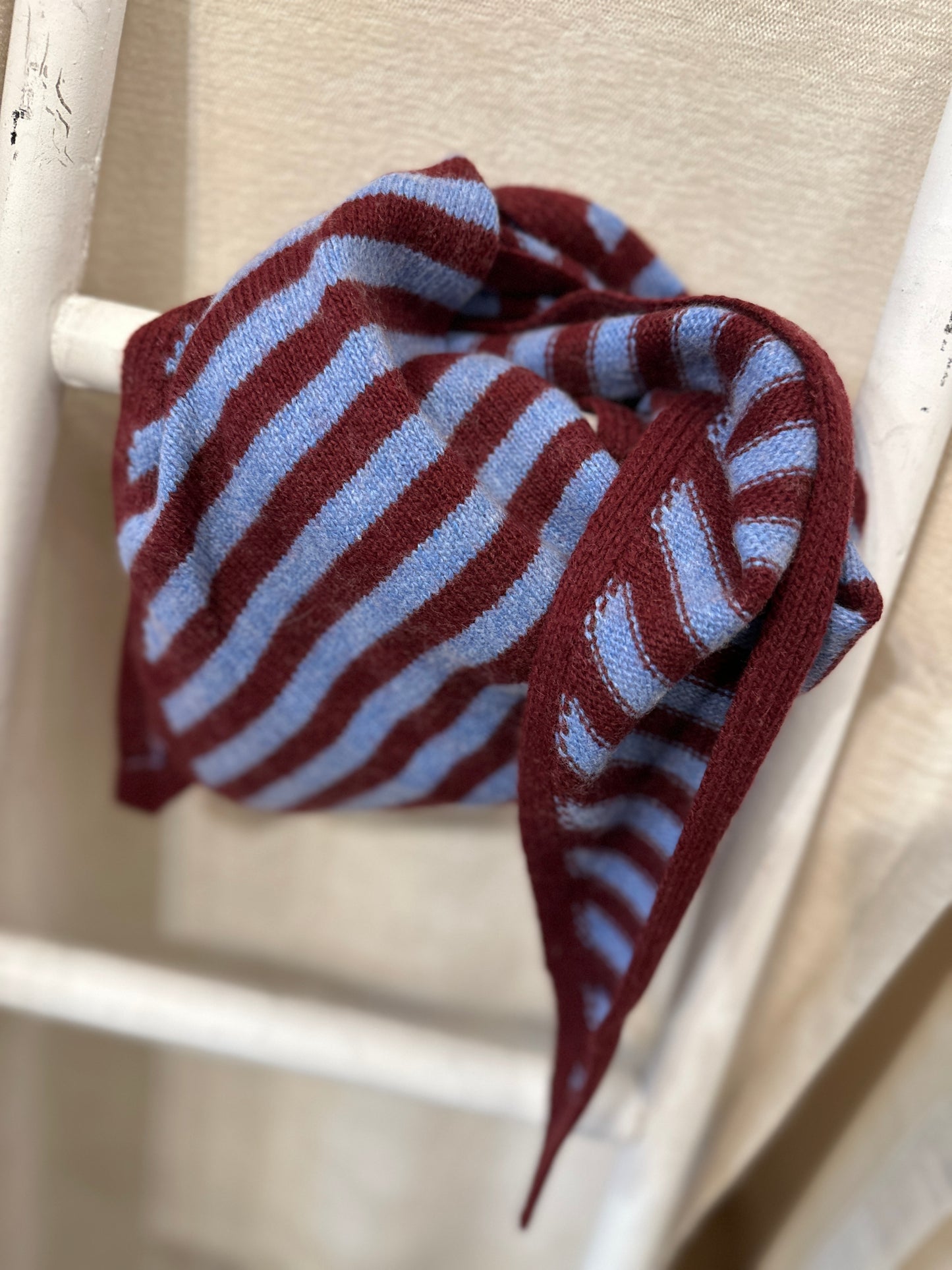 Nicki Stricktuch mit Cashmere