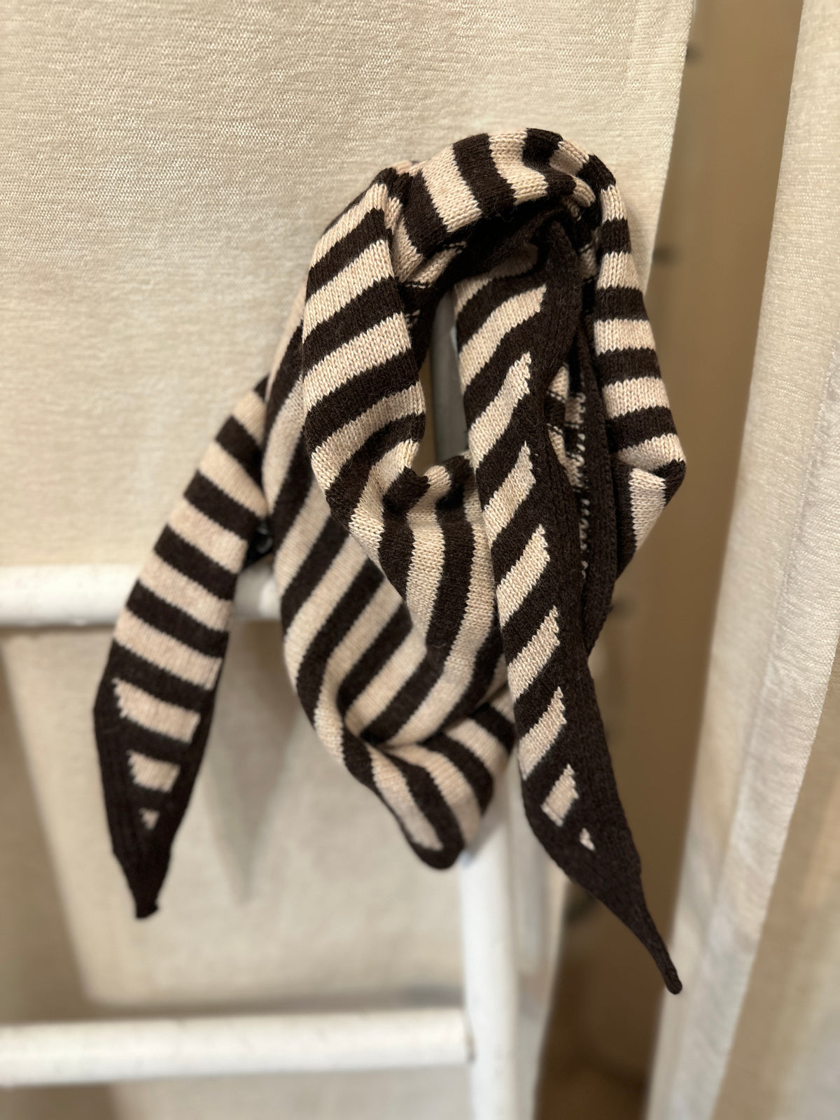 Nicki Stricktuch mit Cashmere