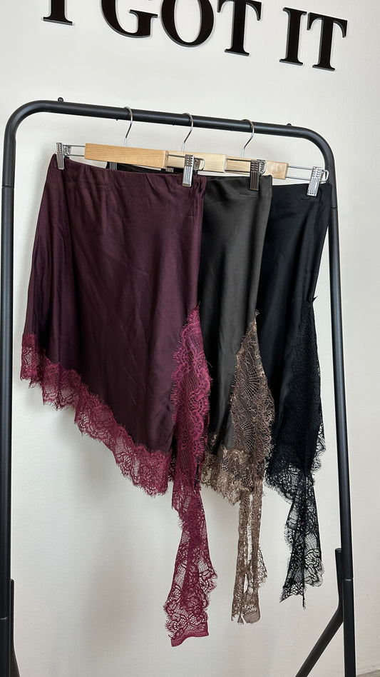 Lace Skirt  asymetrisch