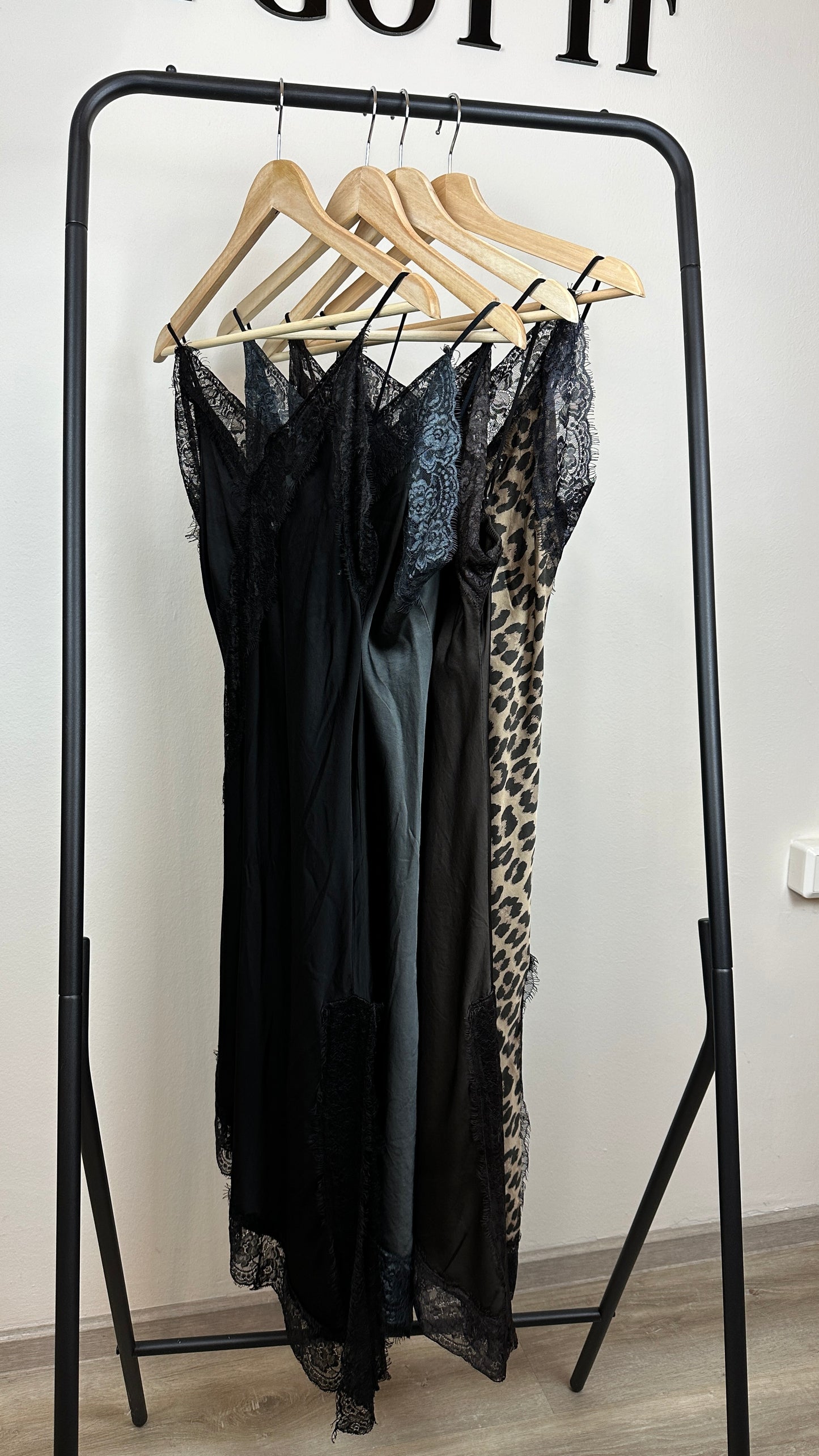 Lace Dress asymetrisch