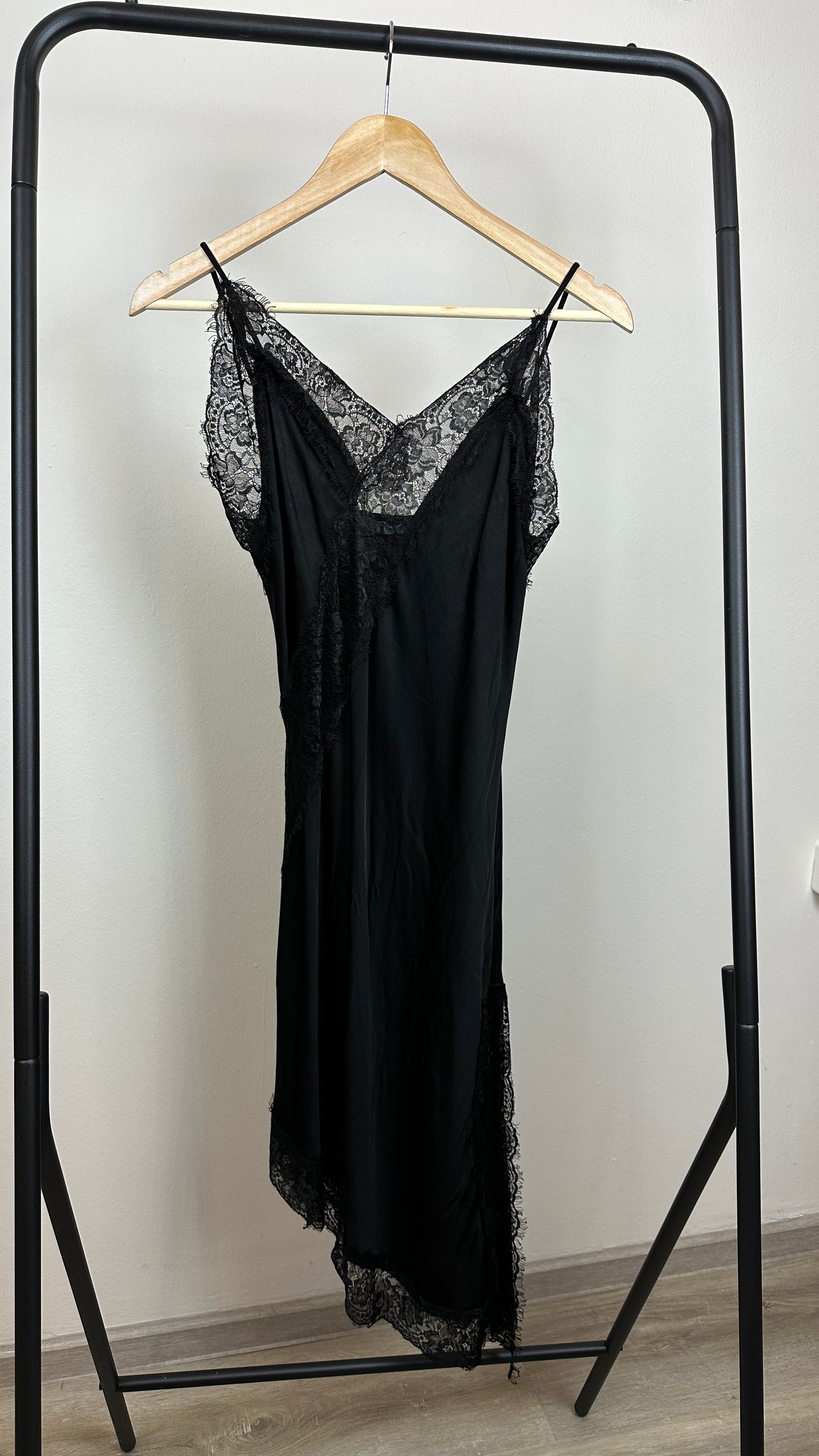 Lace Dress asymetrisch