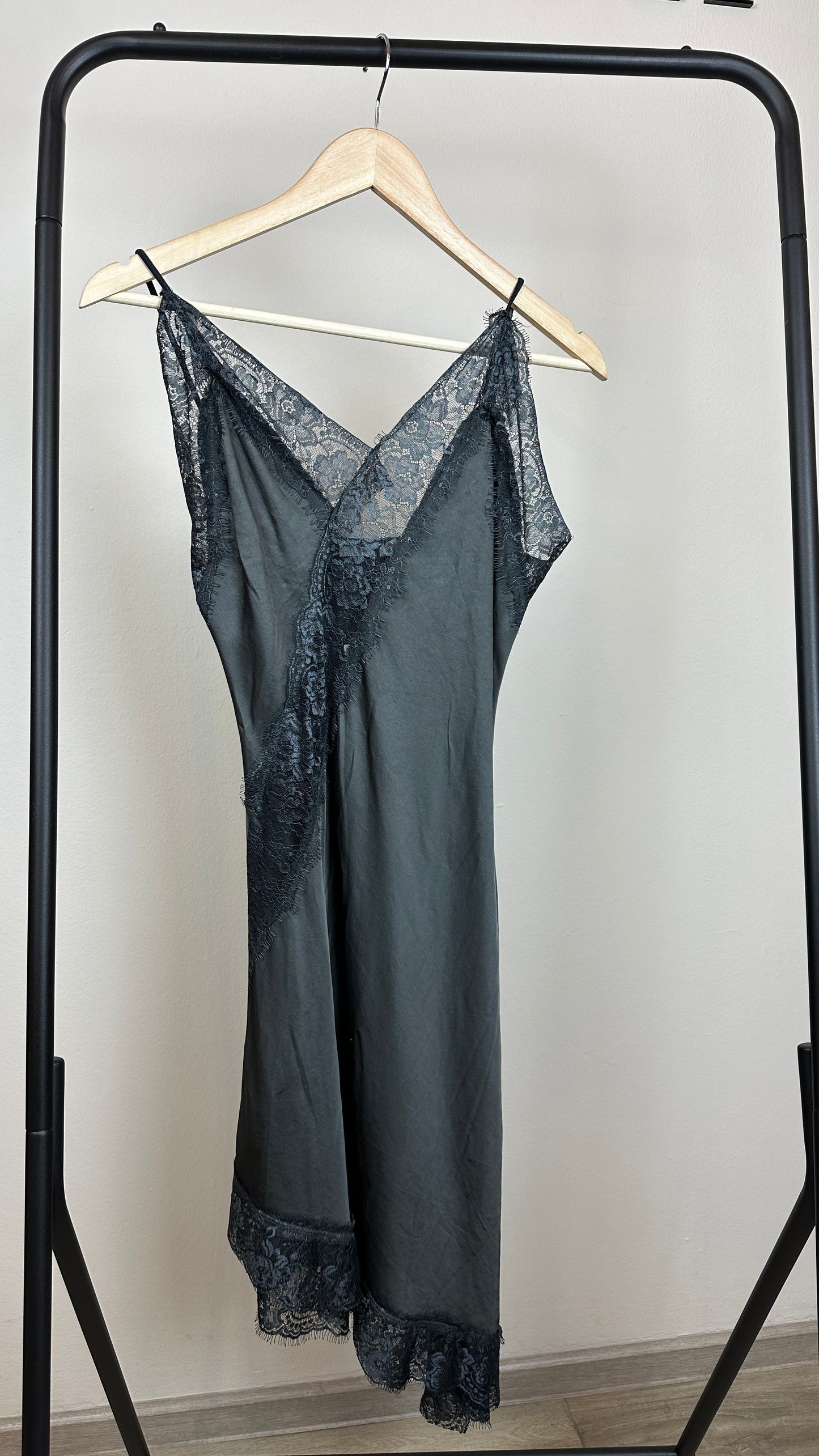 Lace Dress asymetrisch