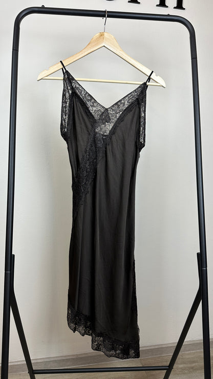 Lace Dress asymetrisch