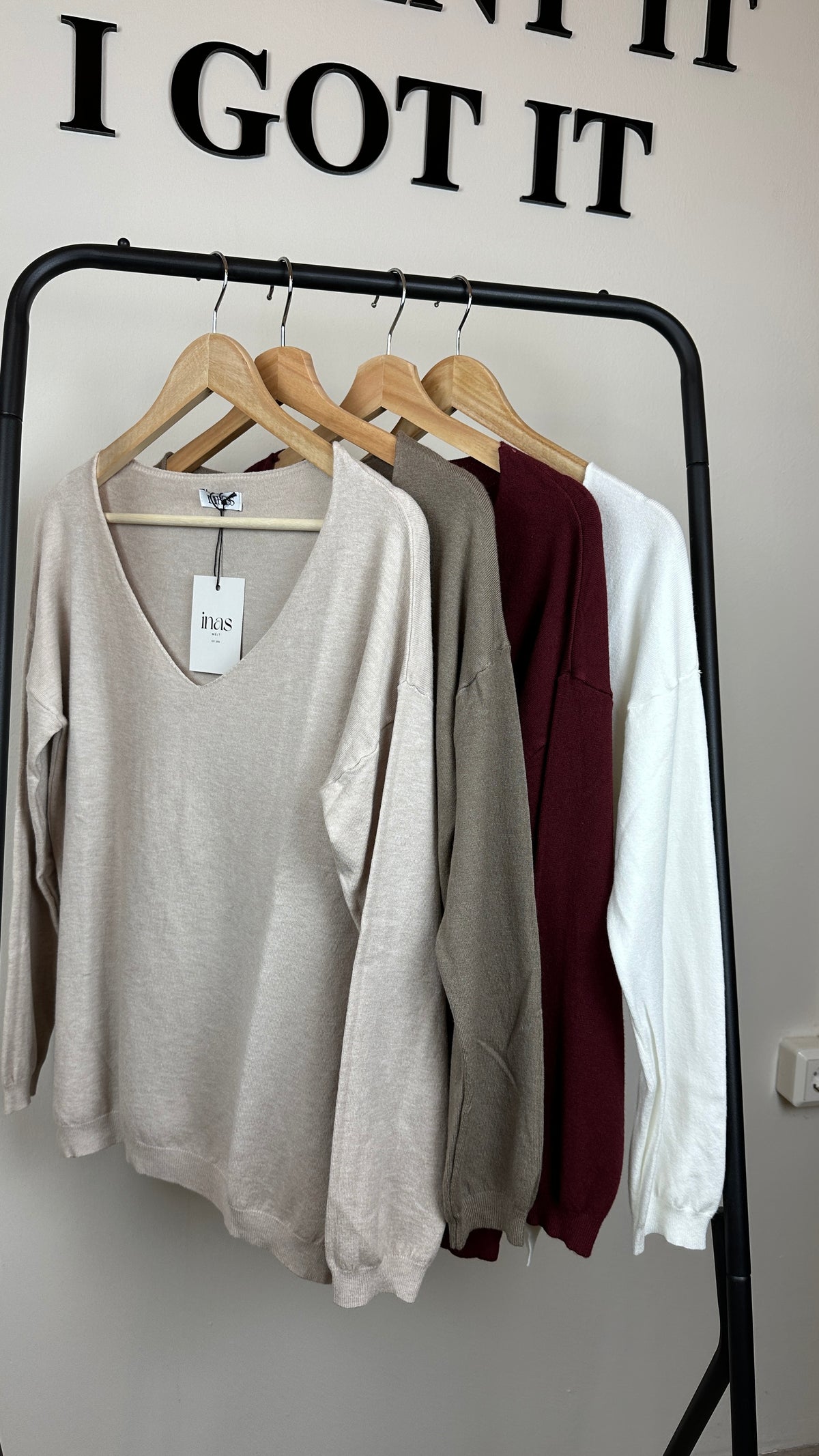 Basic V-Pullover