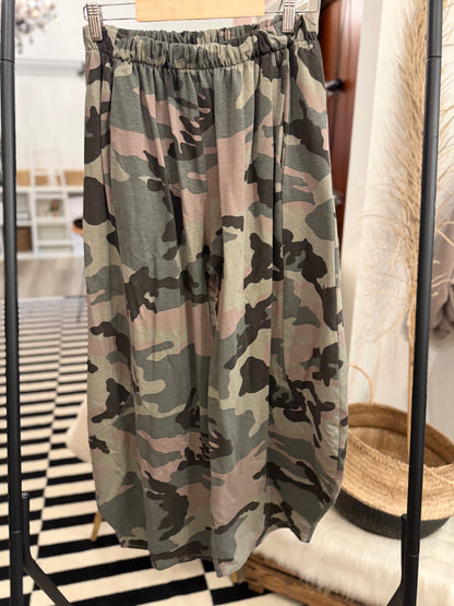 Camouflage Barrel Jogger