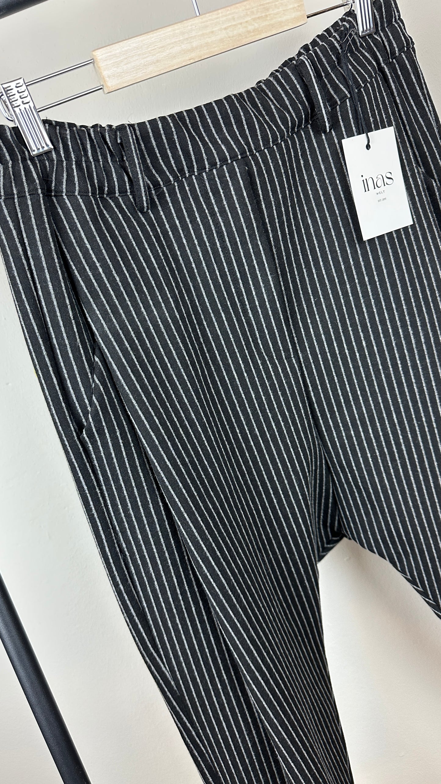 Baggy mit Bundfalten