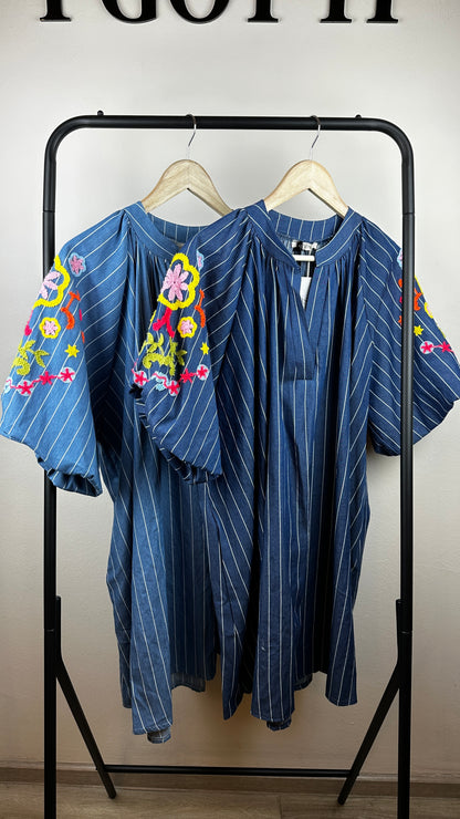 Jeanskleid Pinstripes & Flowers