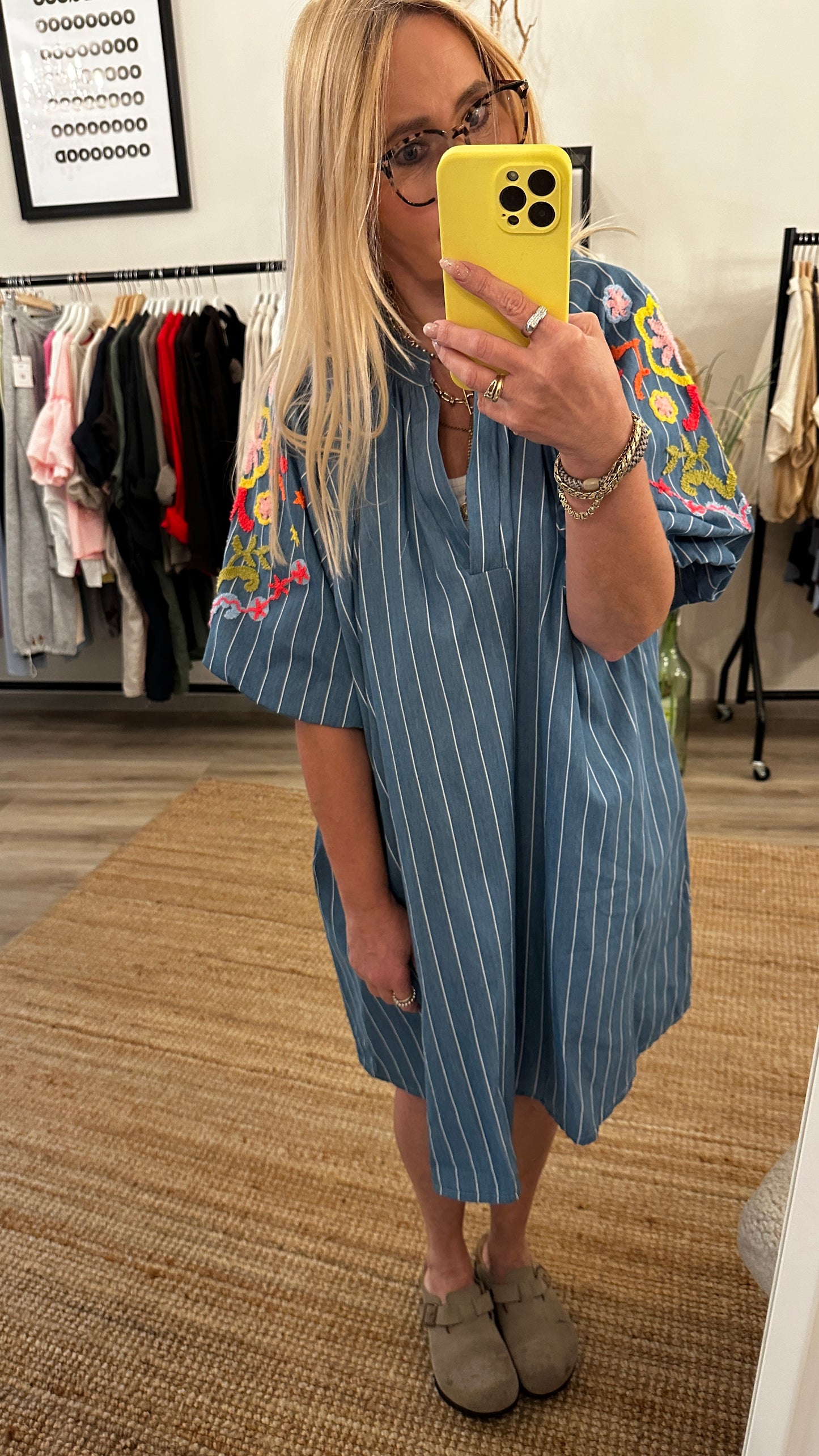 Jeanskleid Pinstripes & Flowers