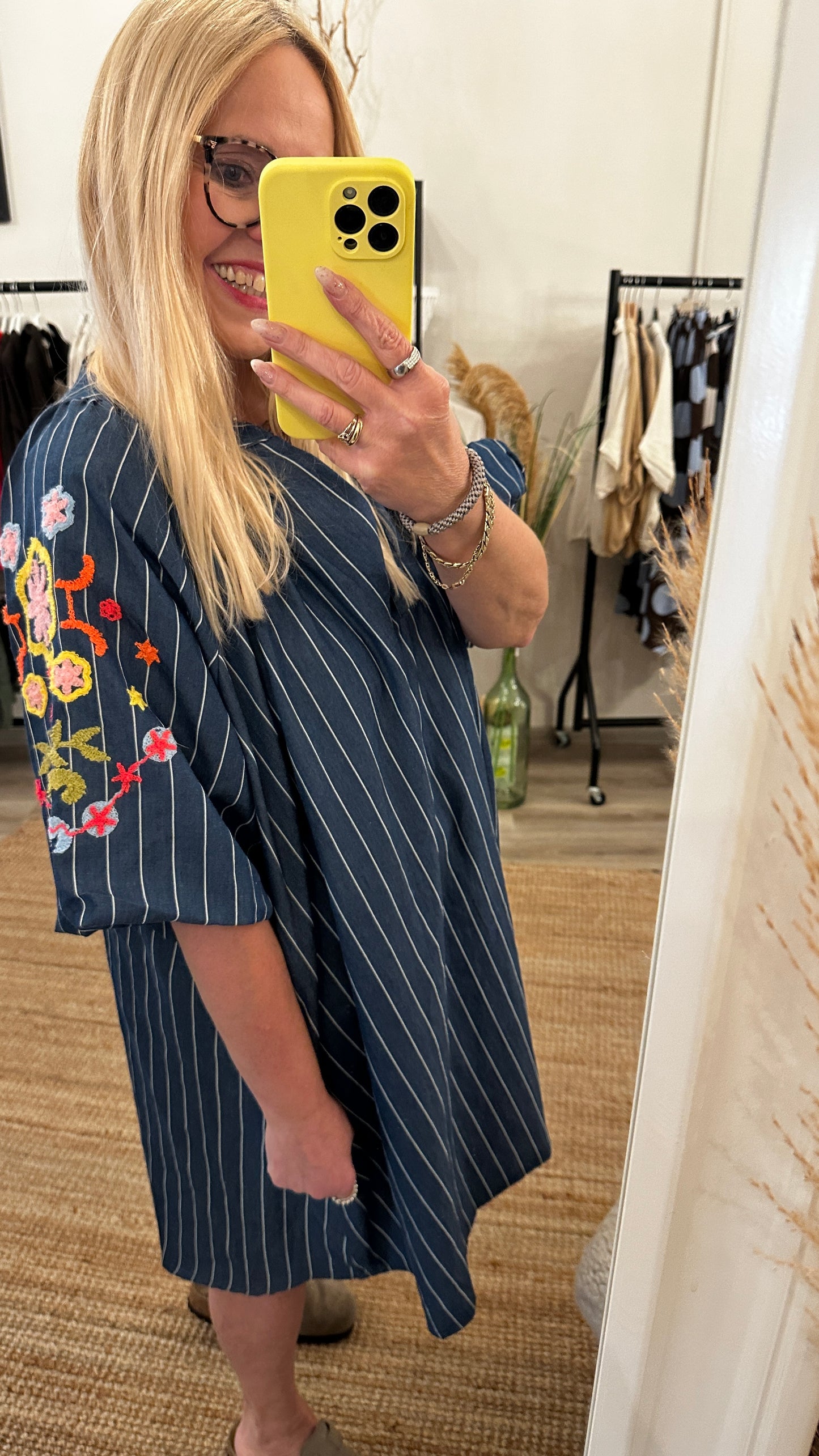 Jeanskleid Pinstripes & Flowers
