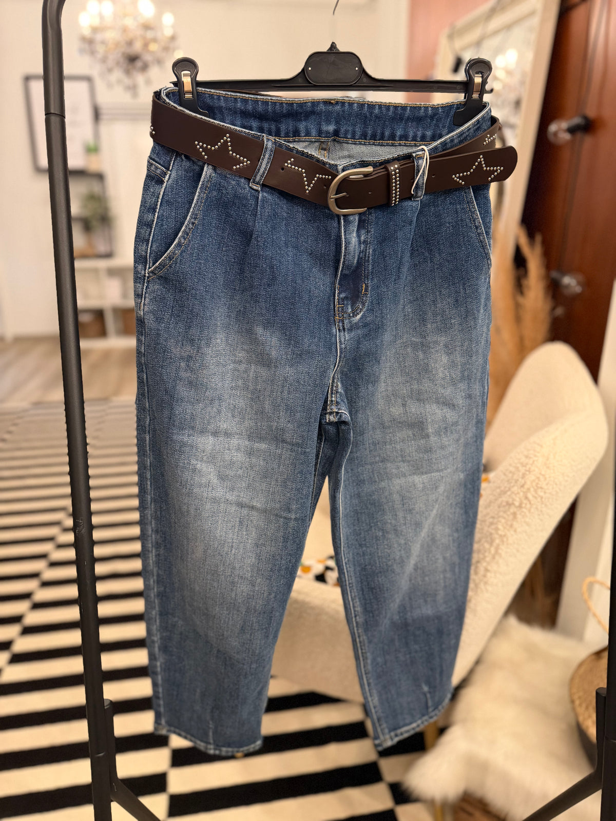 Jeans Monja mit Gürtel