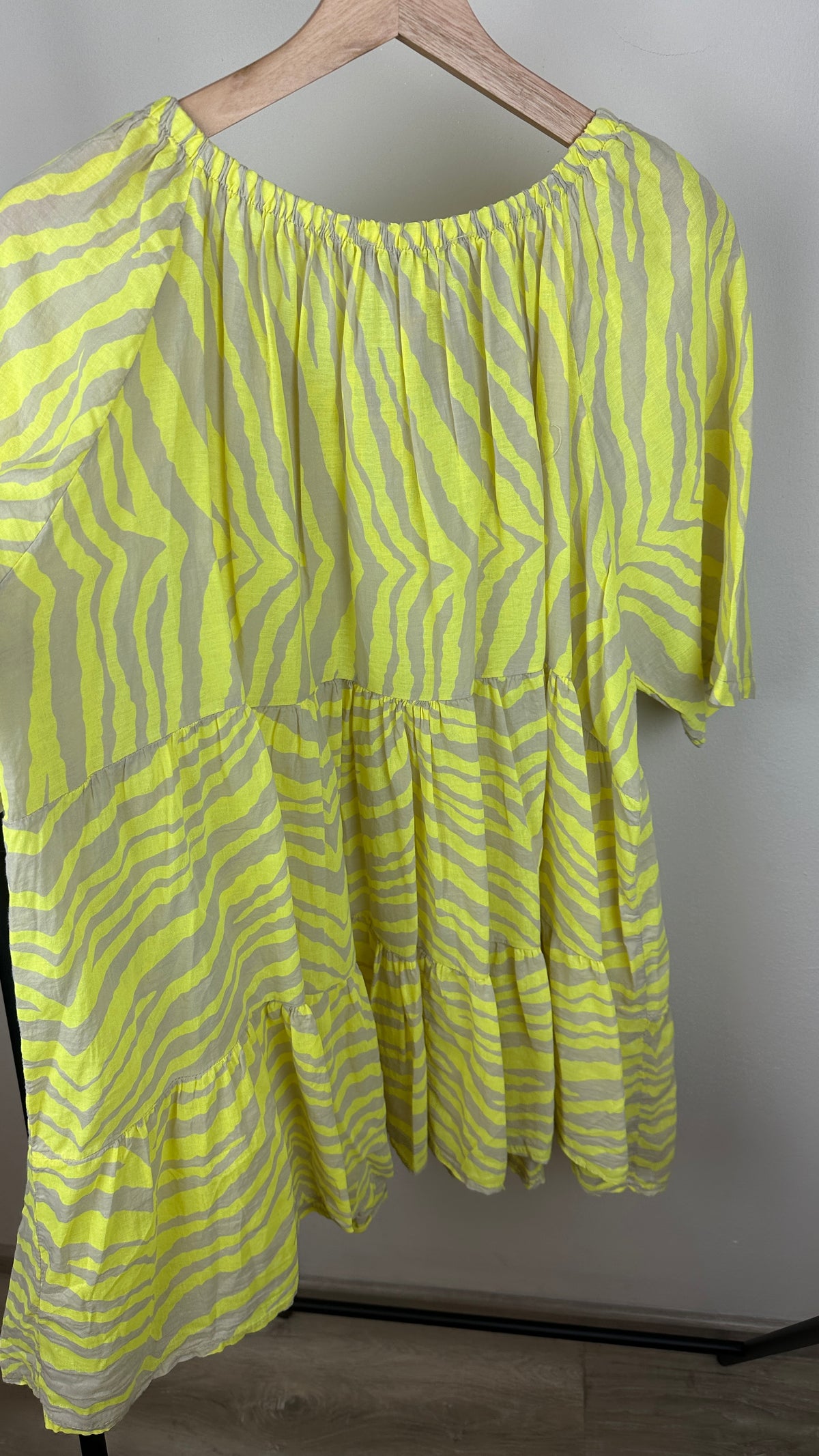 Zebrakleid Neongelb