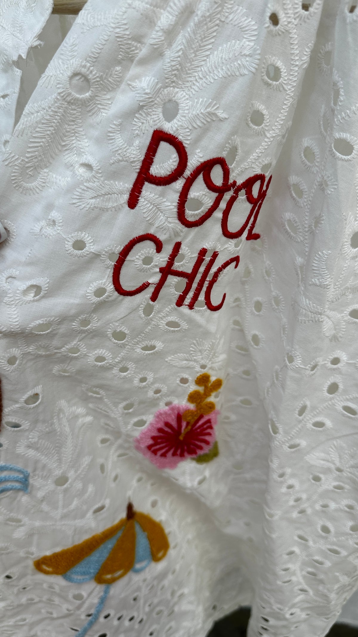 Lochstickereibluse Pool chic
