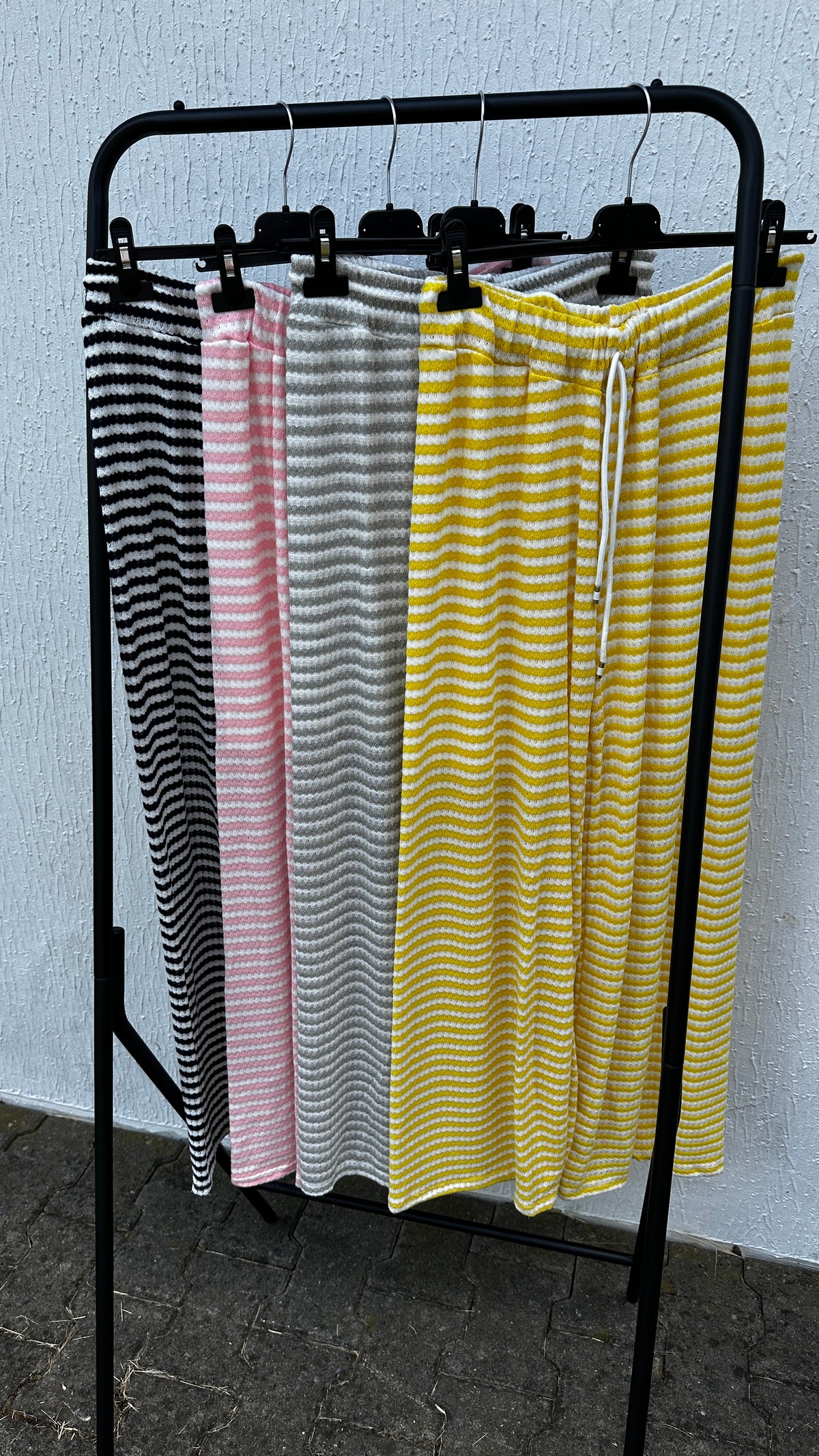 Sommerstrickhose geringelt