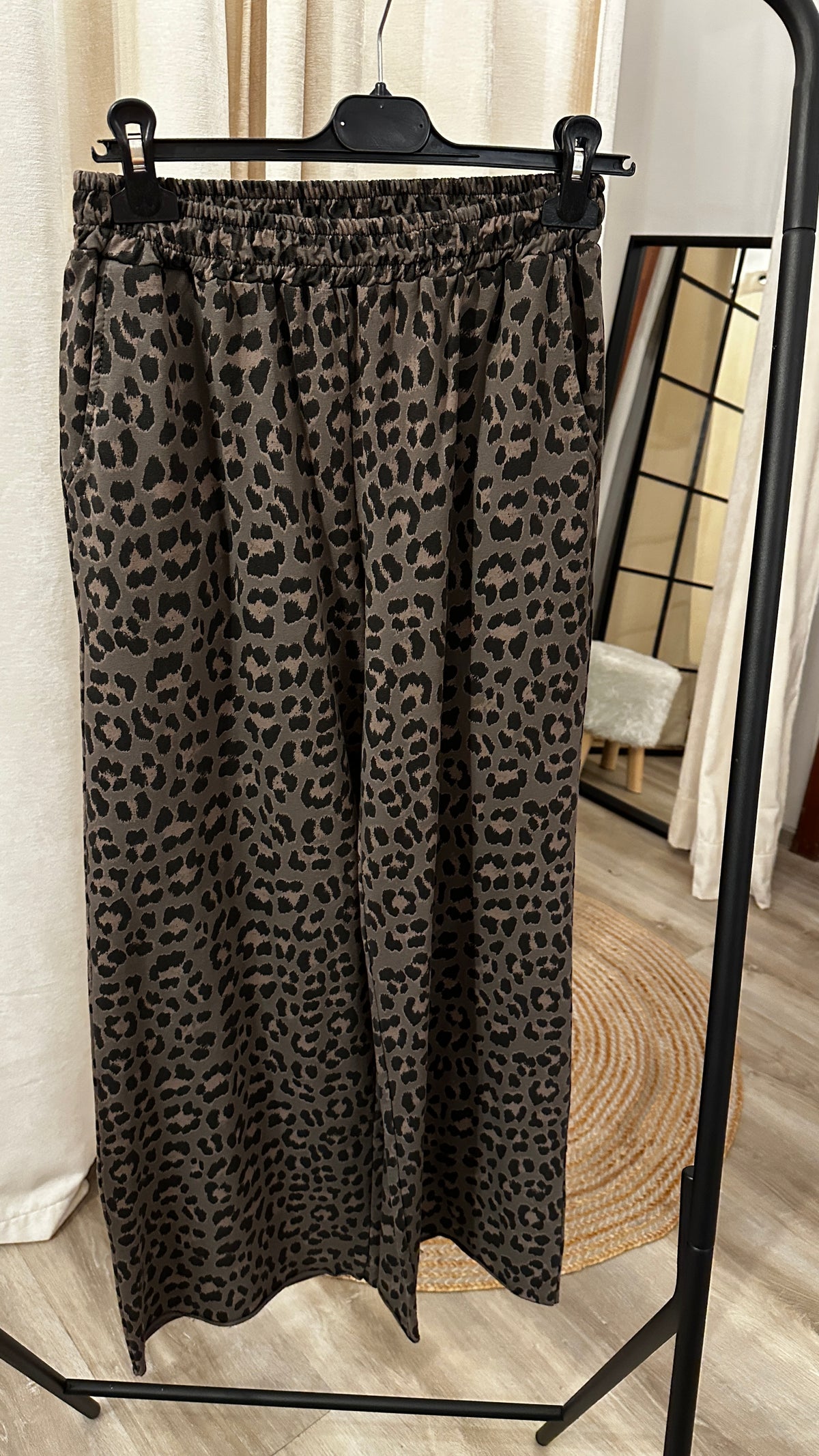 Leo Wideleg  Sweatpants