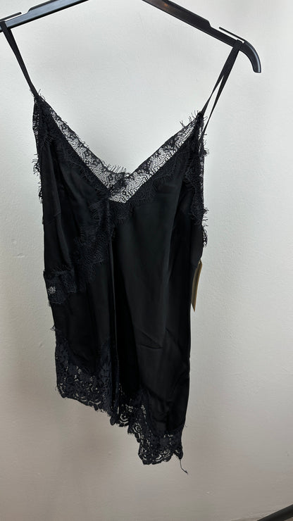 Asymmetrisches Spitzentop