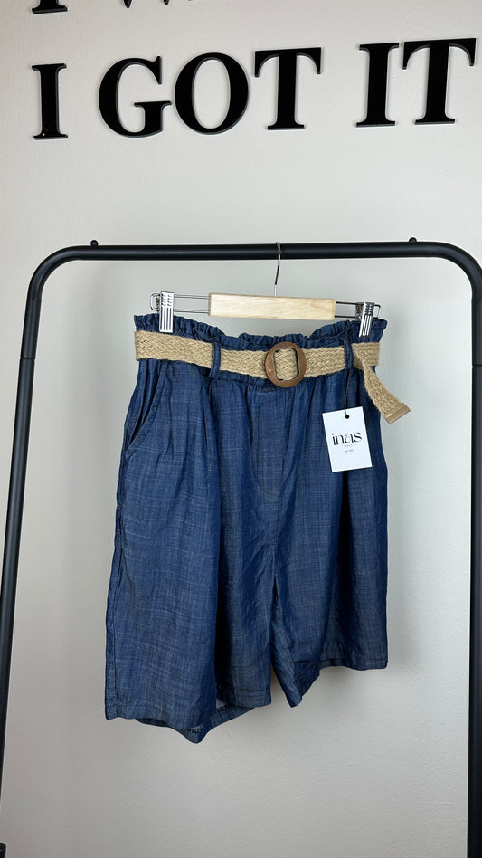 Shorts mit Gürtel