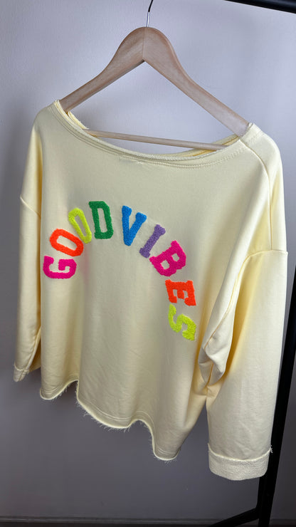 GOOD VIBES Sweater